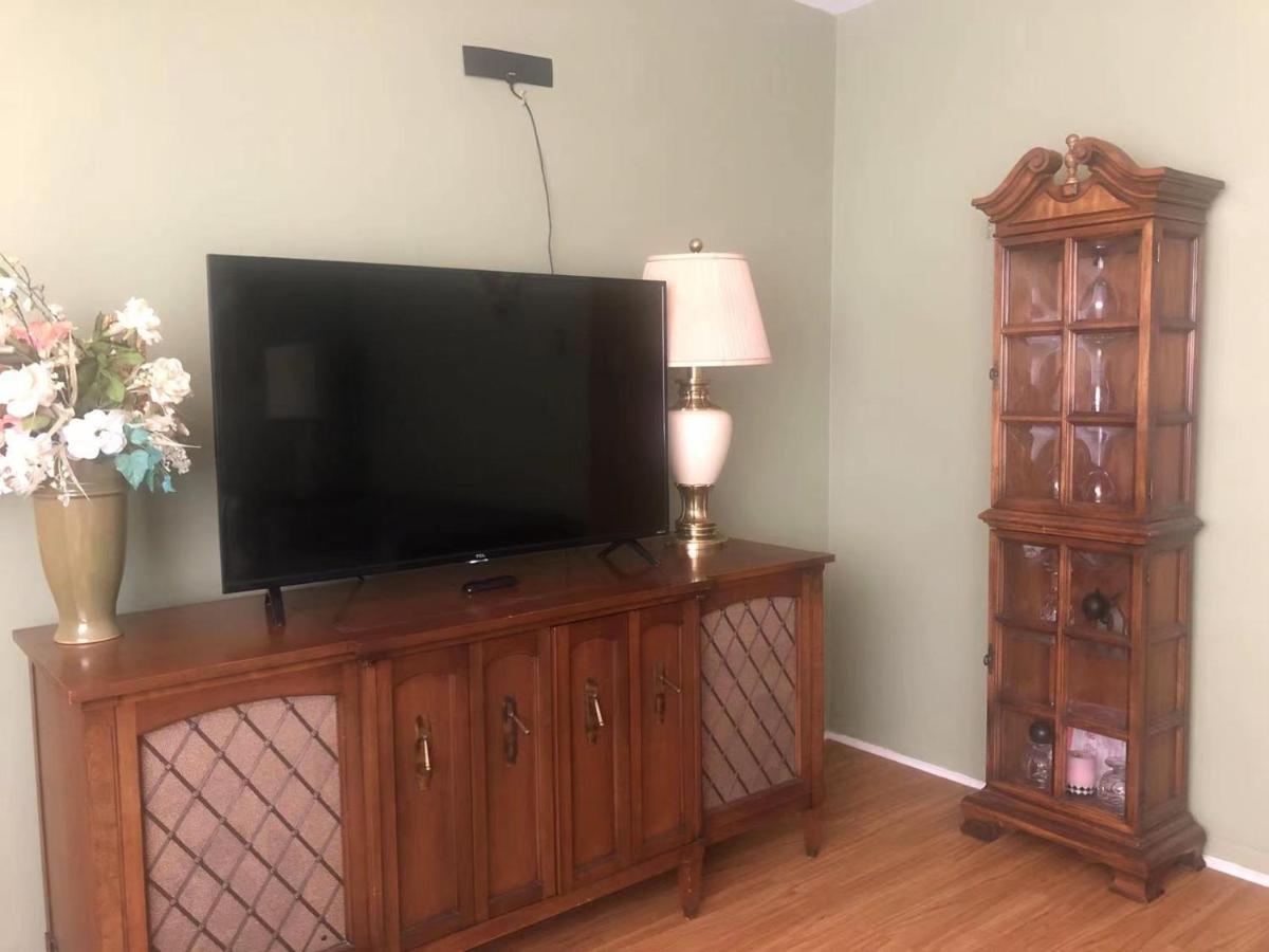 Ethan Golden Llc Chicago Dış mekan fotoğraf
